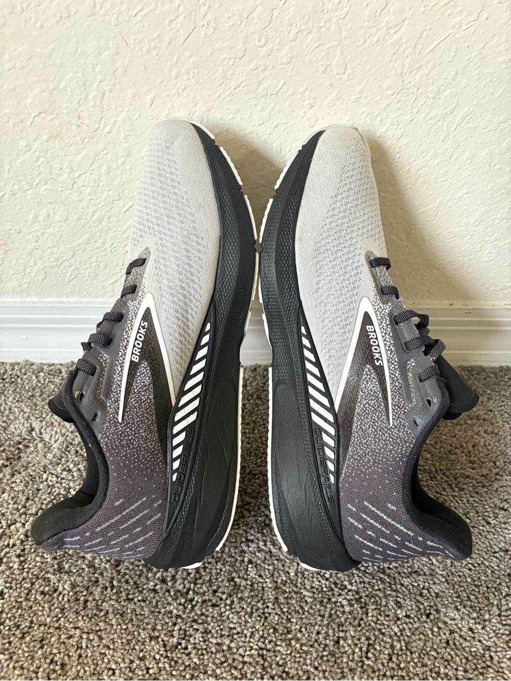 Brooks Launched GTS 10 Size 14 - Picture 7 of 14